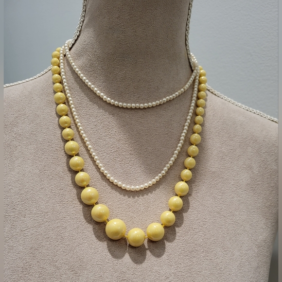 Vintage necklaces (Two) - Picture 5 of 7